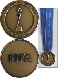 FIFA Womens World Cup Canada 2015. Fr den 3.Platz von England. Bronze, 5 cm mit original Seidenband.<br>-- Schtzpreis: 500,00  --