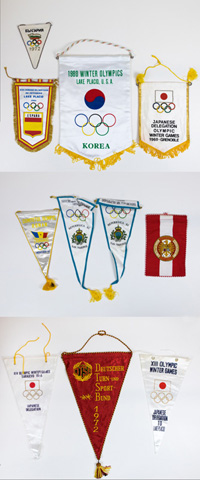 11 verschiedene Wimpel von Lndern die an den Olympischen Spielen 1968 - 1980 teilnahmen, 40x24 bis 24x14 cm.<br>-- Schtzpreis: 80,00  --