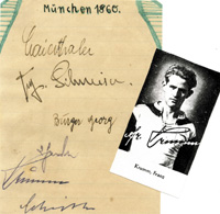 (1909-1943) Blancobeleg mit original Signatur von Franz Krumm (2 A-Lnderspiele, Bayern Mnchen, 1860 Mnchen) ca. 1940/1941. Dabei noch 5 weitere original Signaturen  von Spielern von 1860 aus dieser Zeit, 13x10 cm.
