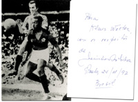 (1913-2004) S/W-Reprofoto mit Widmung und Originalsignatur (datiert 24/11/92) von Leonidas. Brasiliens verstorbener WM-Torschtzenknig der Fuball - Weltmeisterschaft 1938. 15x10 cm Selten!.<br>-- Schtzpreis: 75,00  --