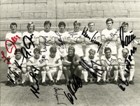 S/W-Pressefoto von Borussia Mnchengladbach von 1971 mit 15 Originalsignaturen aller Spieler 21,5x16,5 cm.<br>-- Schtzpreis: 60,00  --