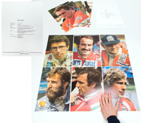 14 groe Autogrammkarten / Sammelkarten "Motorsport Bild" von Formel-1 Weltmeistern und -stars mit original Signaturen, ca. 1977/78, Rckseite der Karten bedruckt, 30x21 cm.<br>-- Schtzpreis: 200,00  --