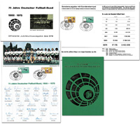 2x verschiedene offizielle Jubilumsklappkarte des DFB "75 Jahre Deutscher Fuballbund 1900 - 1975". Im Innenteil jeweils zwei Sondermarken mit Sonderstempeln.  4 Seiten,  je 21x14,5cm.