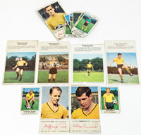 3 verschiedene unbekannte Sammelbilderserien mit Spielern von Borussia Dortmund ca. 1966. 1) 4x Bergmann auf dickem Karton. Rckseite unbedruckt. Ca.11x7 cm. Ungeklebt, Zustand B. 2) 12x Papierbildchen, je 6x3,9 cm. Alle auf Karton geklebt. Vermutlich aus
