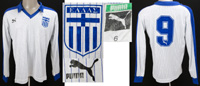 Original match worn Spielertrikot von Griechenland mit der Rckennummer 9. Getragen in einem Freundschaftsspiel fr die griechische Fuball Nationalmannschaft im Jahr 1983. Status:ABB.