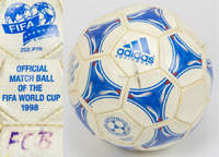 Spielball 1999 Bayern München v Eindhoven